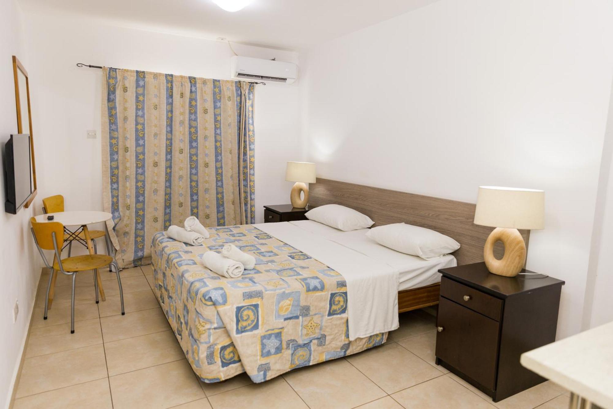 Alecos Hotel Apartments Pafos Dış mekan fotoğraf
