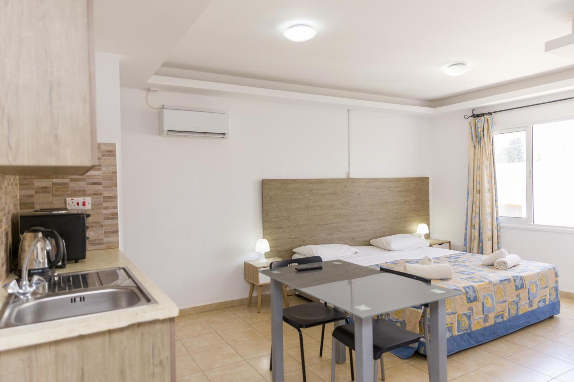 Alecos Hotel Apartments Pafos Dış mekan fotoğraf