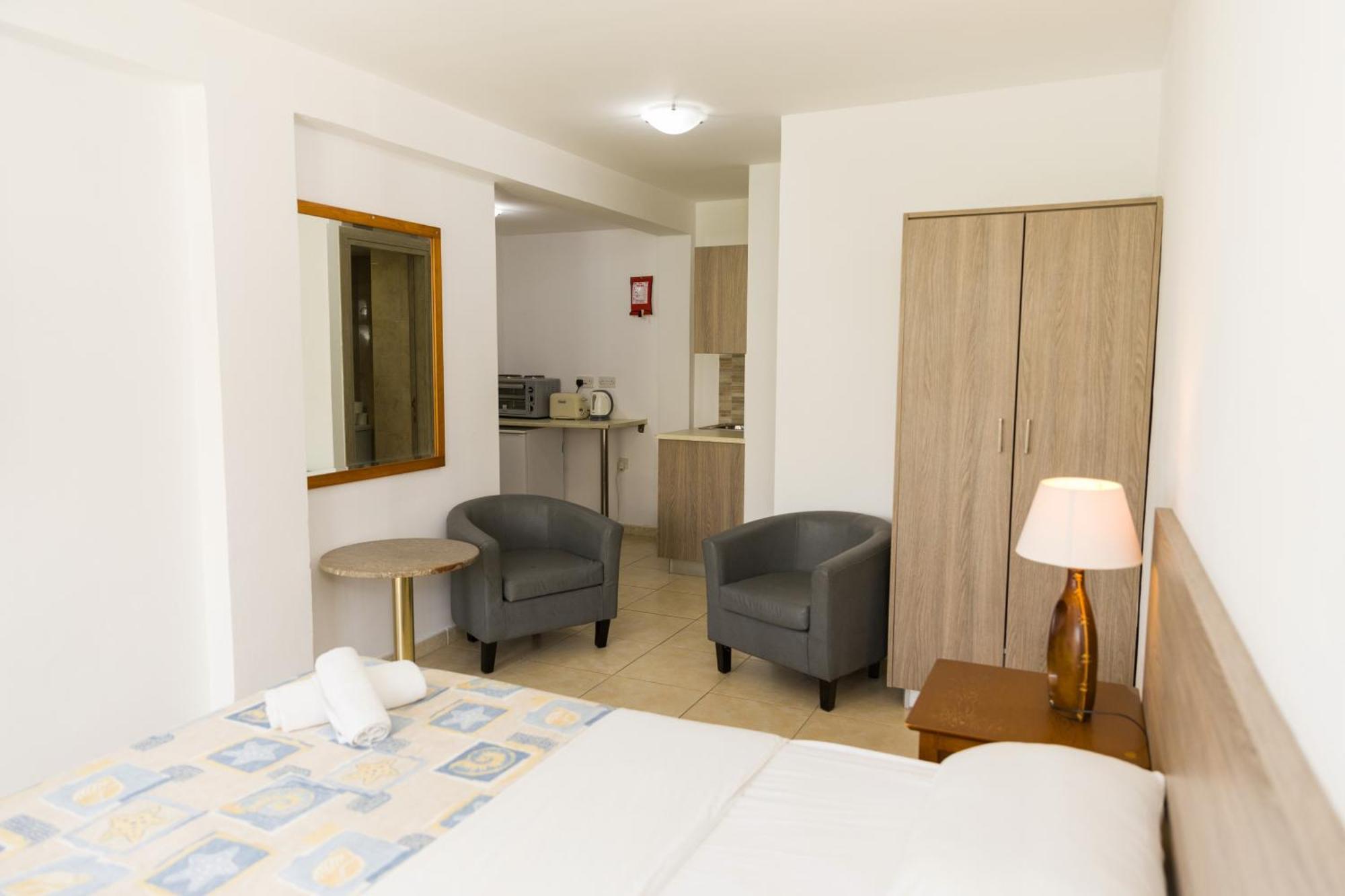 Alecos Hotel Apartments Pafos Dış mekan fotoğraf