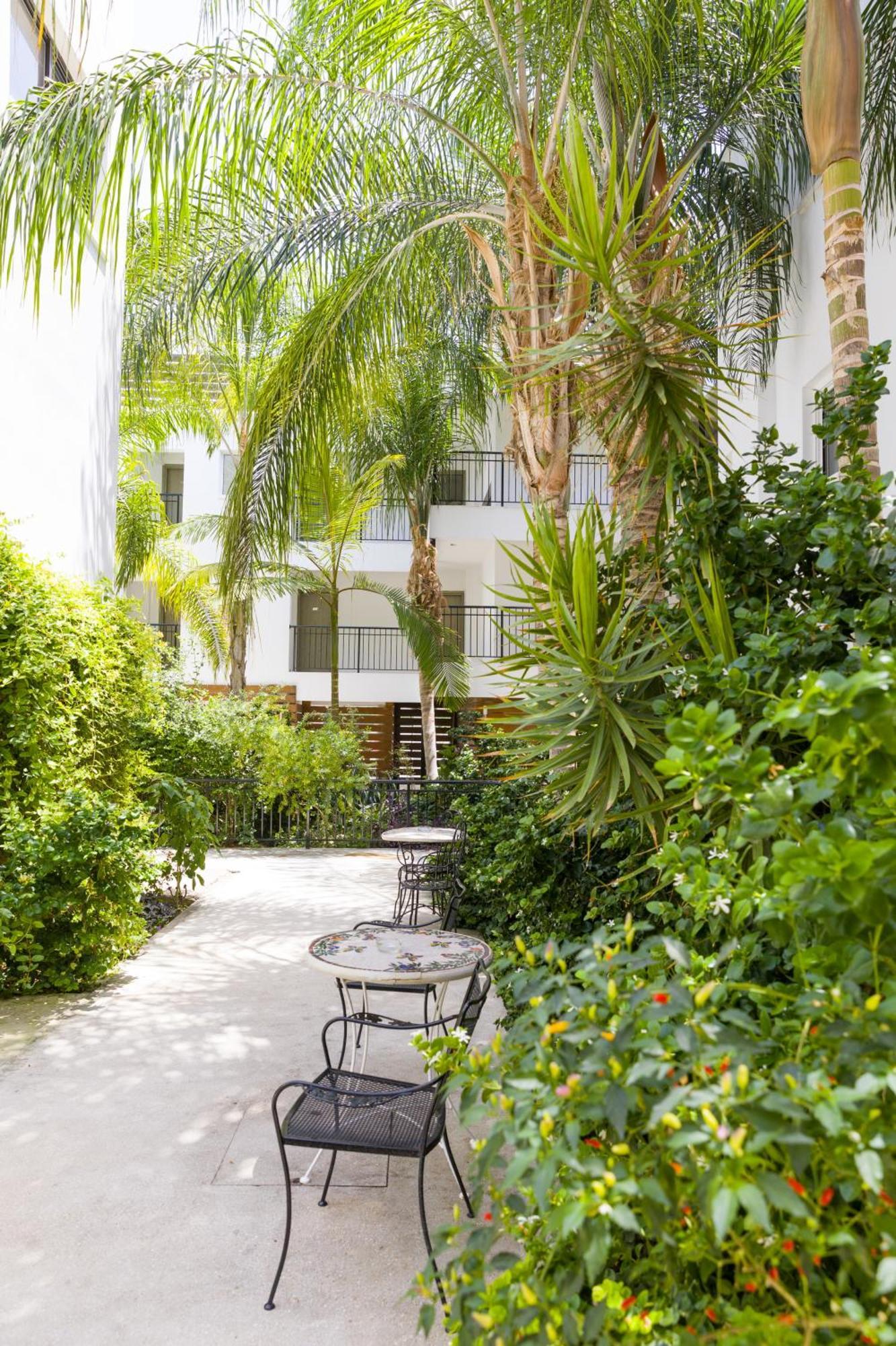 Alecos Hotel Apartments Pafos Dış mekan fotoğraf