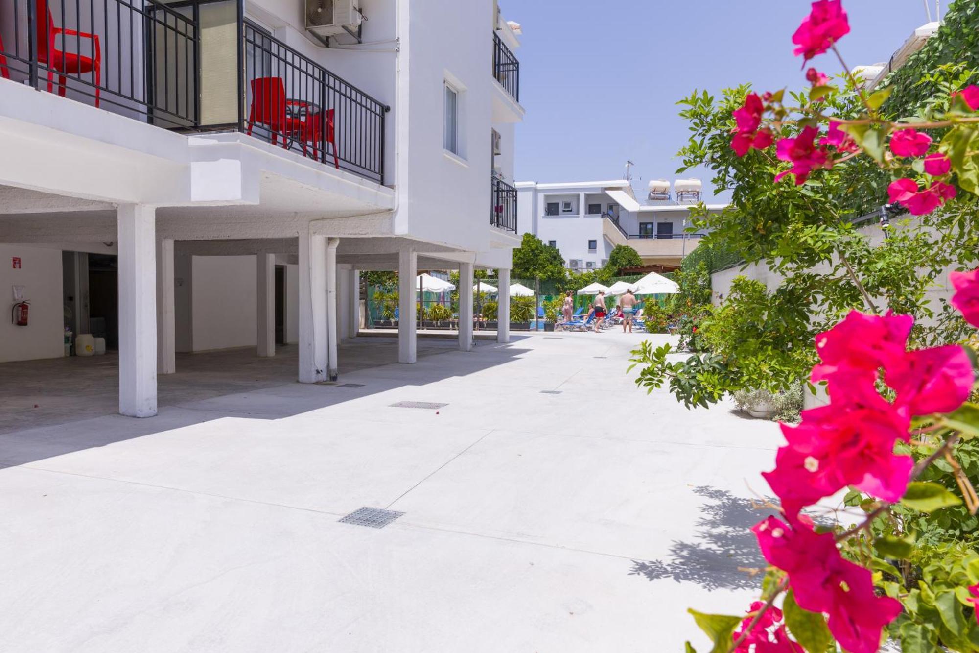 Alecos Hotel Apartments Pafos Dış mekan fotoğraf